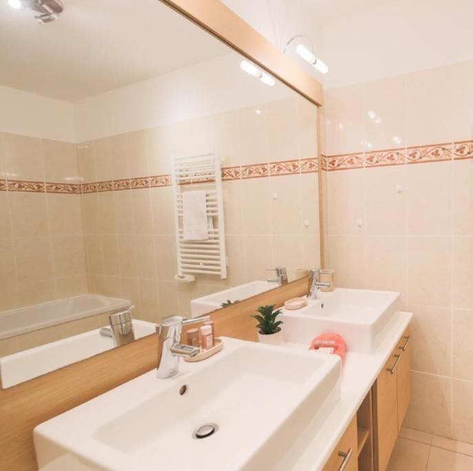Apartment Jardins Massena Ap4088 Nice, By Riviera Homes